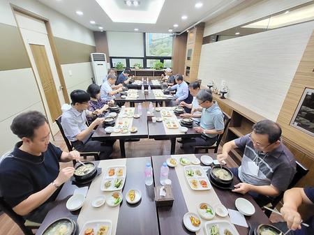 직원간담회[총무팀, 재무팀, 시설안전팀, 캠퍼스혁신팀]